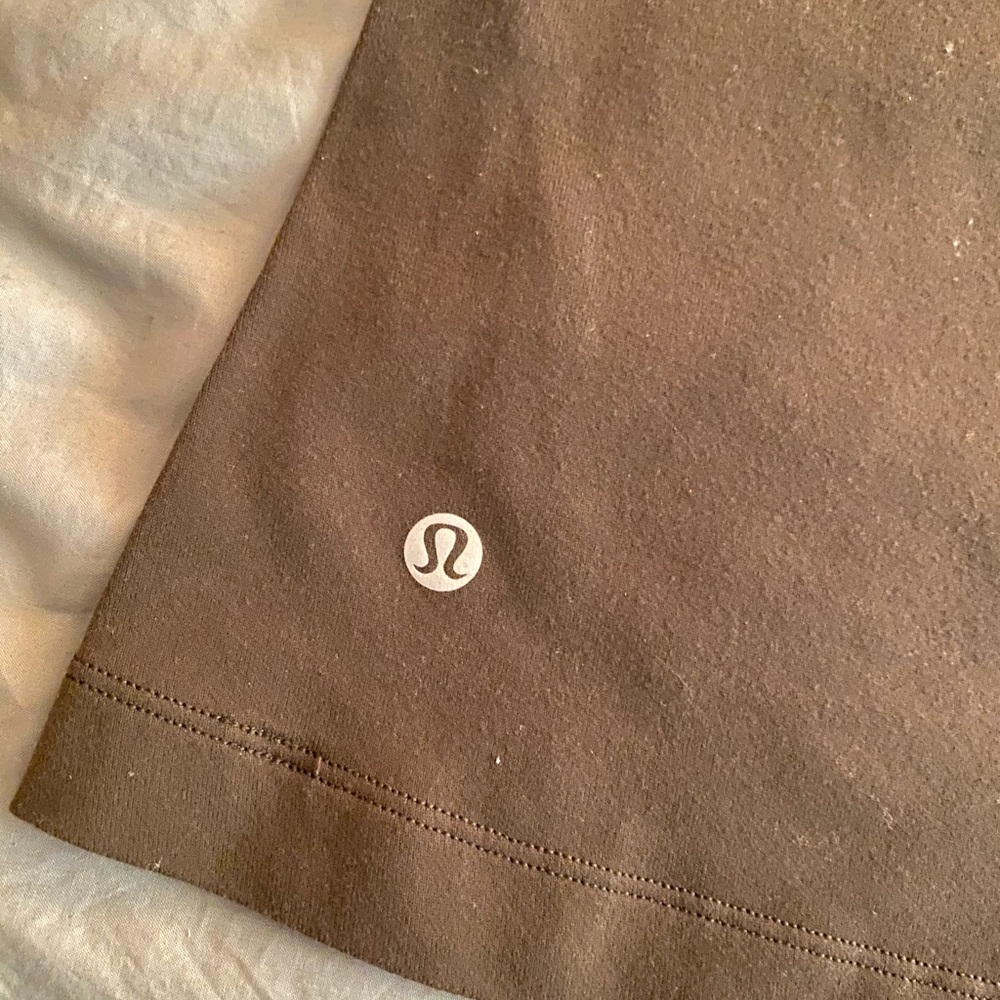 Lululemon - Picture 2 of 3